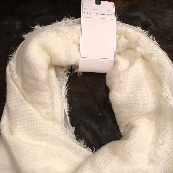 Melrose and Market Ivory Scarf - Picture 2 of 4